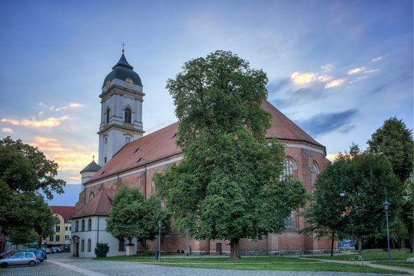 Отель Haus Am Spreebogen Фюрстенвальде Экстерьер фото